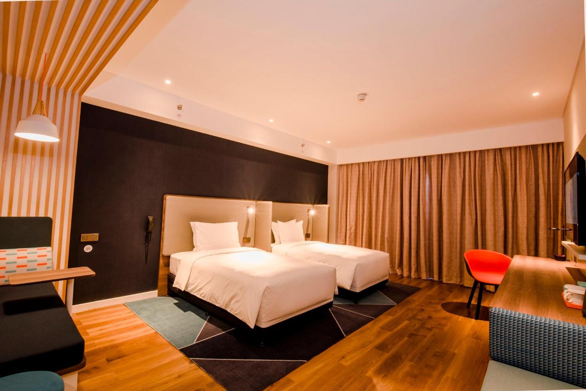 Holiday Inn Express Yinchuan Downtown By Ihg Екстер'єр фото
